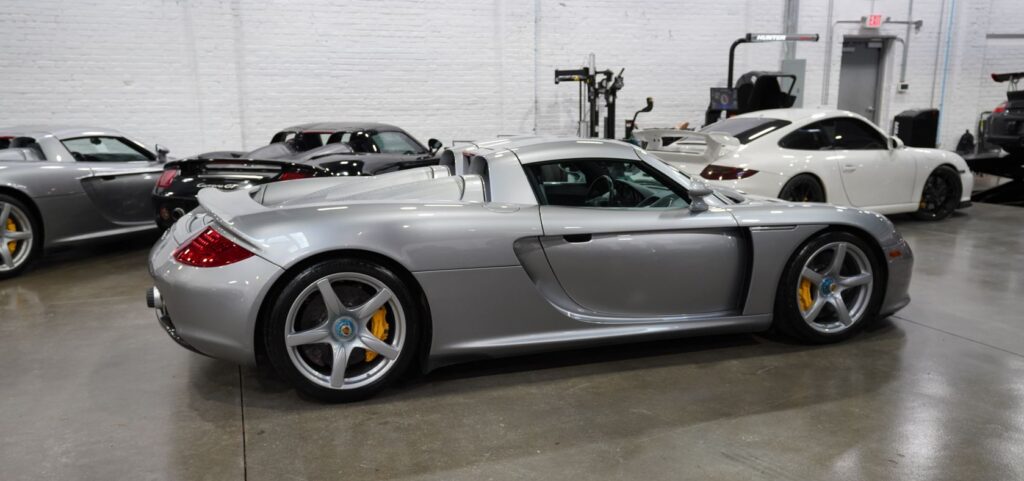 Porsche Carrera GT (Type 980) supercar